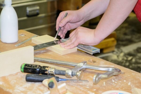 Beyond Leather: Reinventing Garden Glove Materials